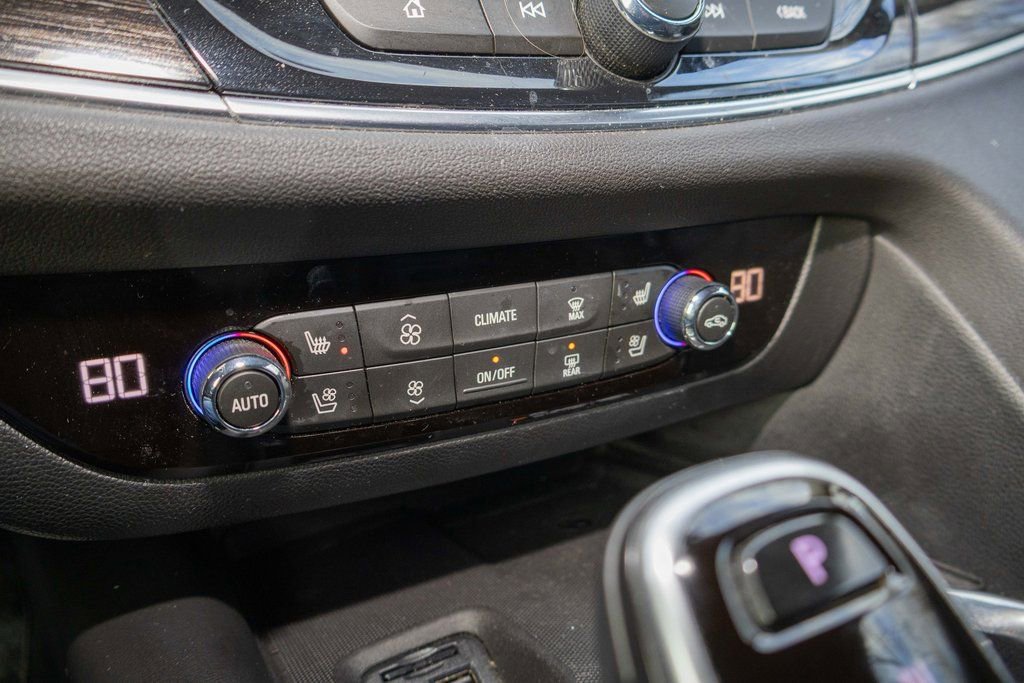 Used 2020 Buick Enclave Avenir w/ Avenir Technology Package image 25