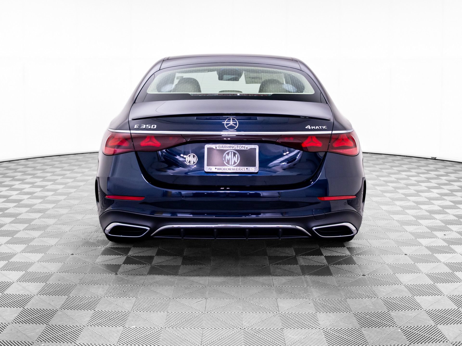 New 2026 Mercedes-Benz E 350 4MATIC Sedan image 4