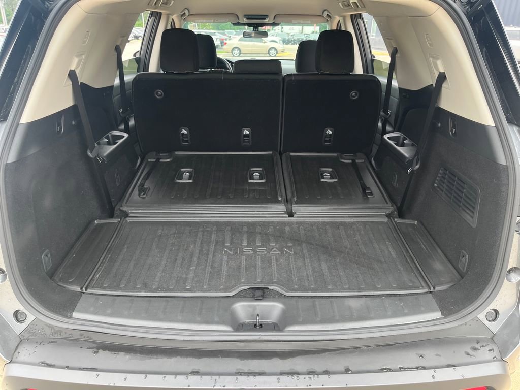 Certified 2024 Nissan Pathfinder SV w/ Cargo Package FWD image 28