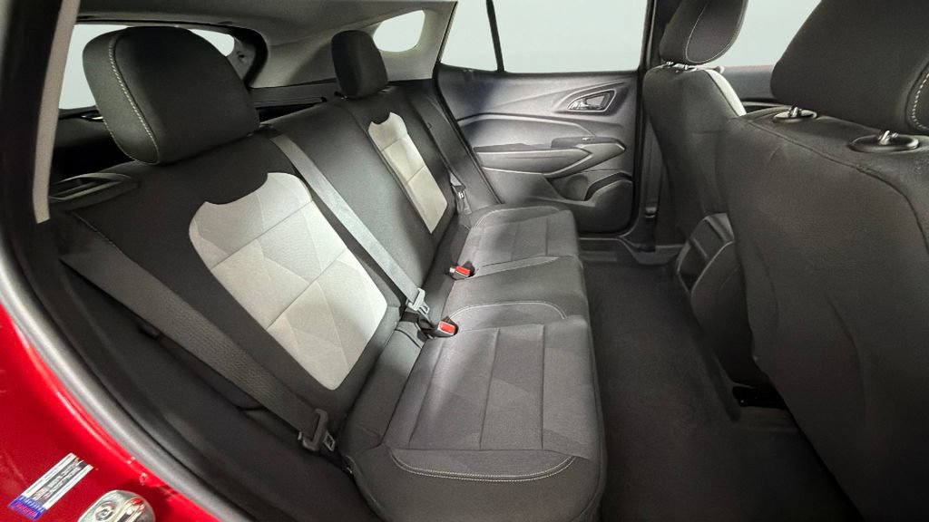 Certified 2026 Chevrolet Trax LS FWD image 29