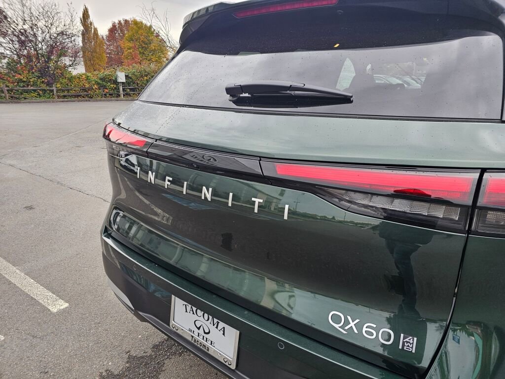 New 2026 INFINITI QX60 Luxe w/ Cargo Package image 18