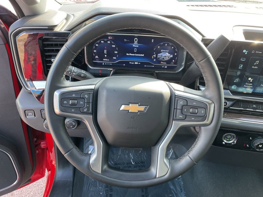 Used 2024 Chevrolet Silverado 1500 LT image 12