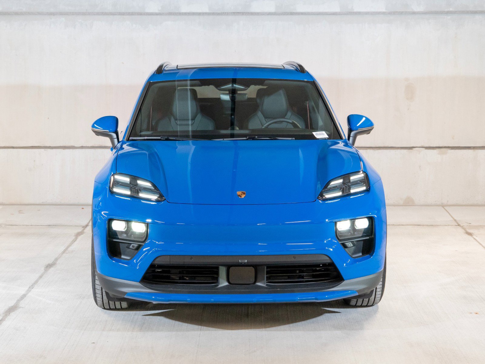 New 2026 Porsche Macan 4S Electric AWD/4WD image 10
