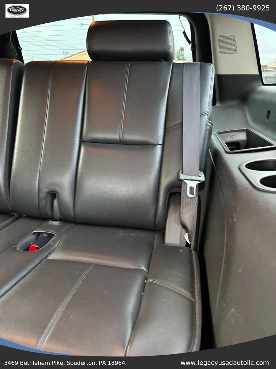 Used 2013 Chevrolet Suburban LT image 36