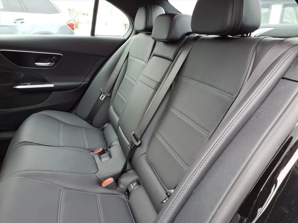 Used 2024 Mercedes-Benz C 300 Sedan image 22