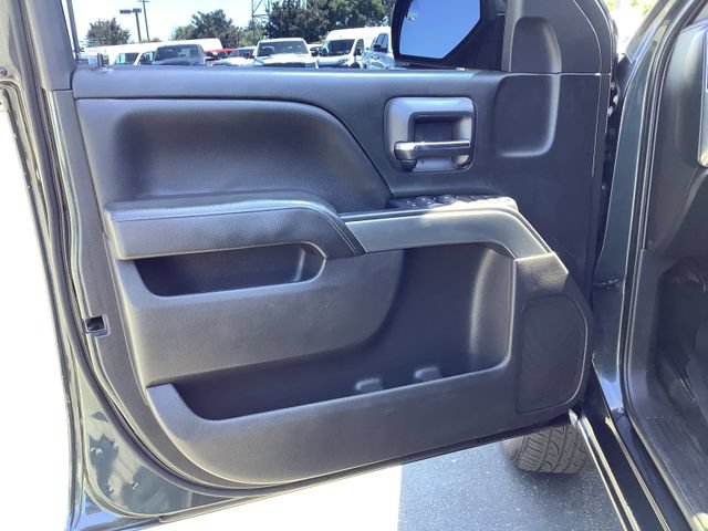 Used 2018 Chevrolet Silverado 1500 LT w/ All Star Edition RWD image 9