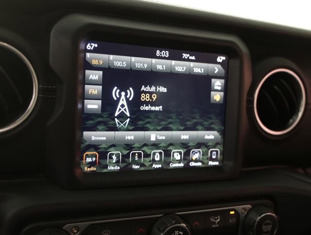 Used 2019 Jeep Wrangler Unlimited Sahara image 8