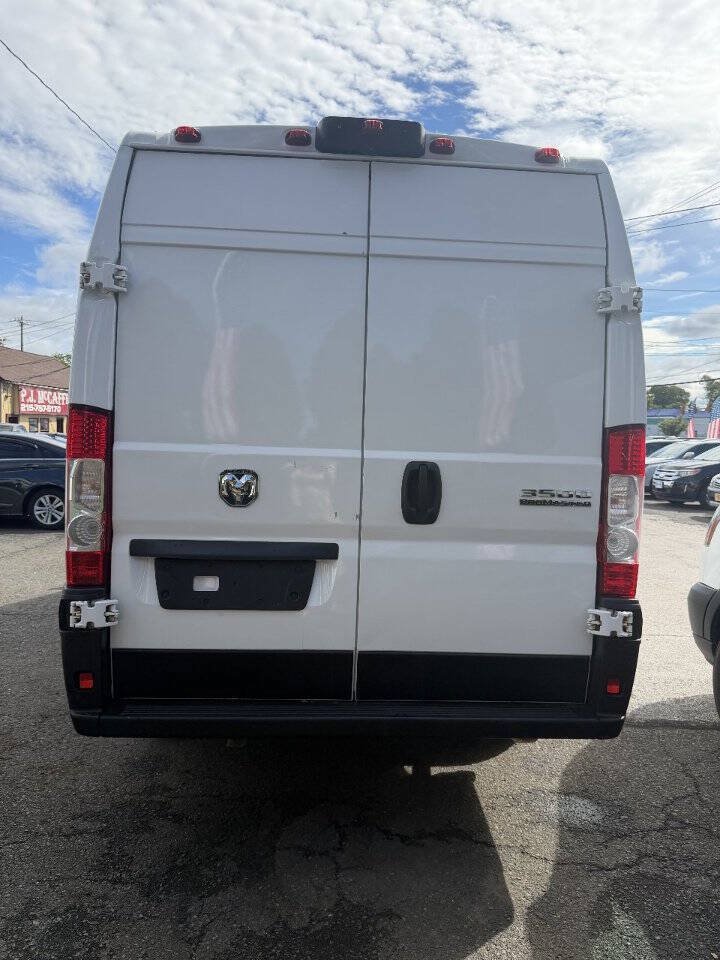 Used 2025 RAM ProMaster 3500 w/ Convenience Group FWD image 14