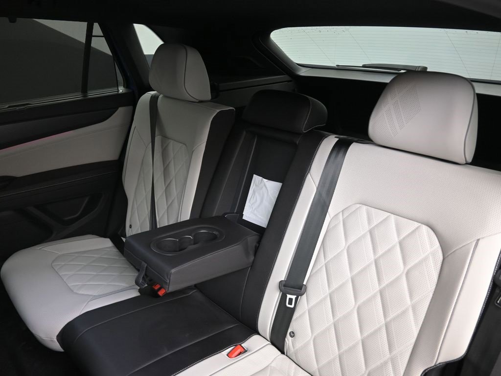 Certified 2025 Volkswagen Atlas Cross Sport SEL Premium R-Line image 20