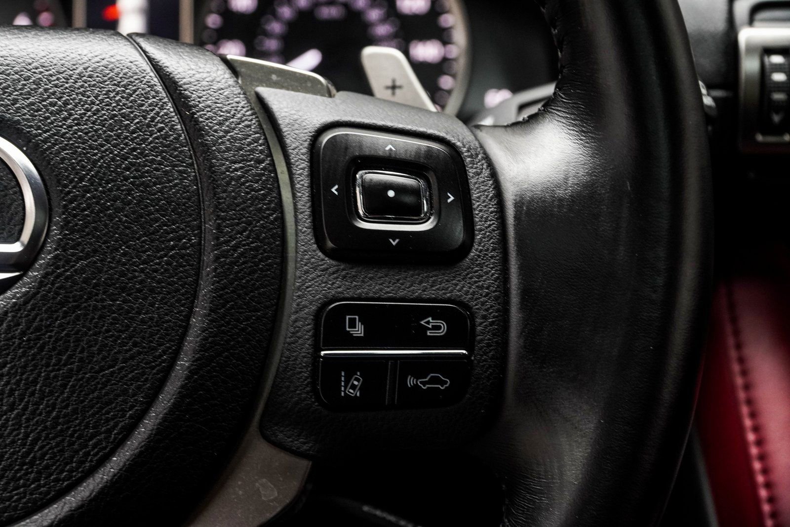 Used 2024 Lexus RC 300 w/ Premium Package image 30