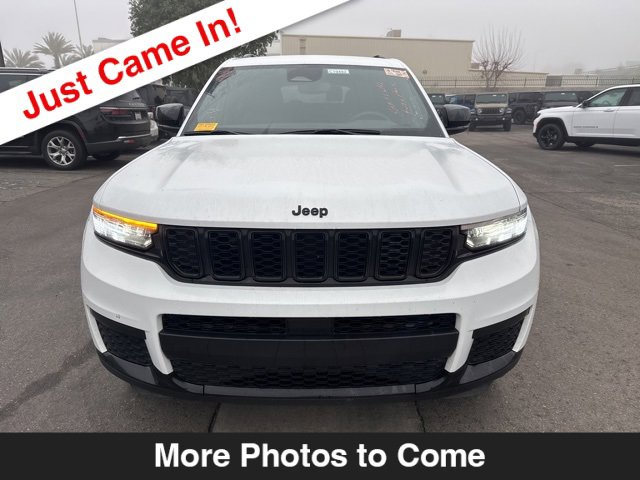 Certified 2024 Jeep Grand Cherokee L Laredo image 9