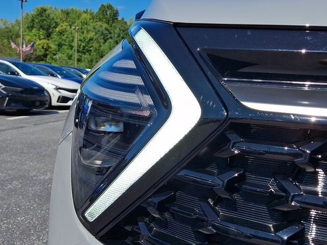 Certified 2024 Kia Sportage X-Line w/ X-Line Premium Package AWD/4WD image 9
