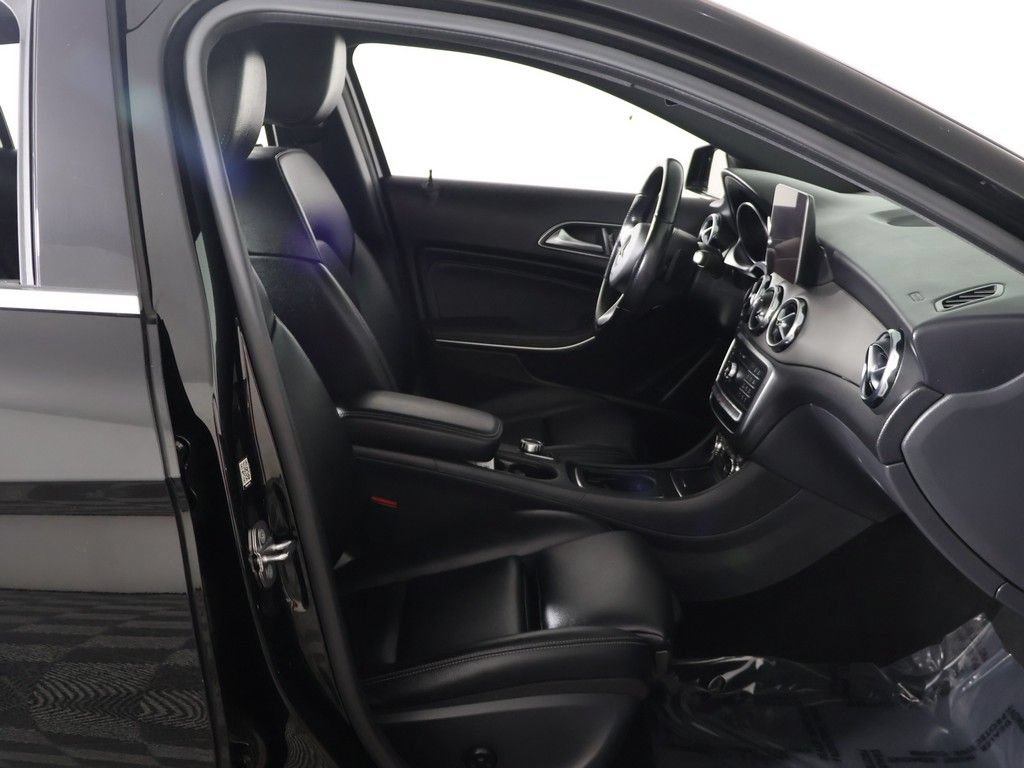 Used 2019 Mercedes-Benz GLA 250 4MATIC image 23