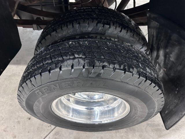 Used 1999 Ford F350 XLT image 10