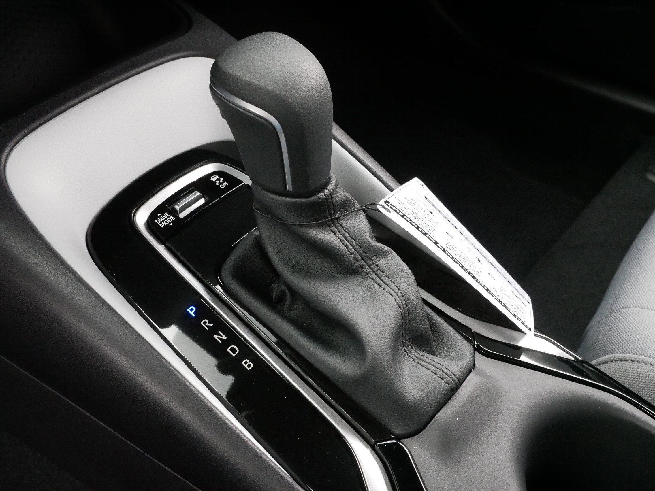 Certified 2025 Toyota Corolla SE image 24