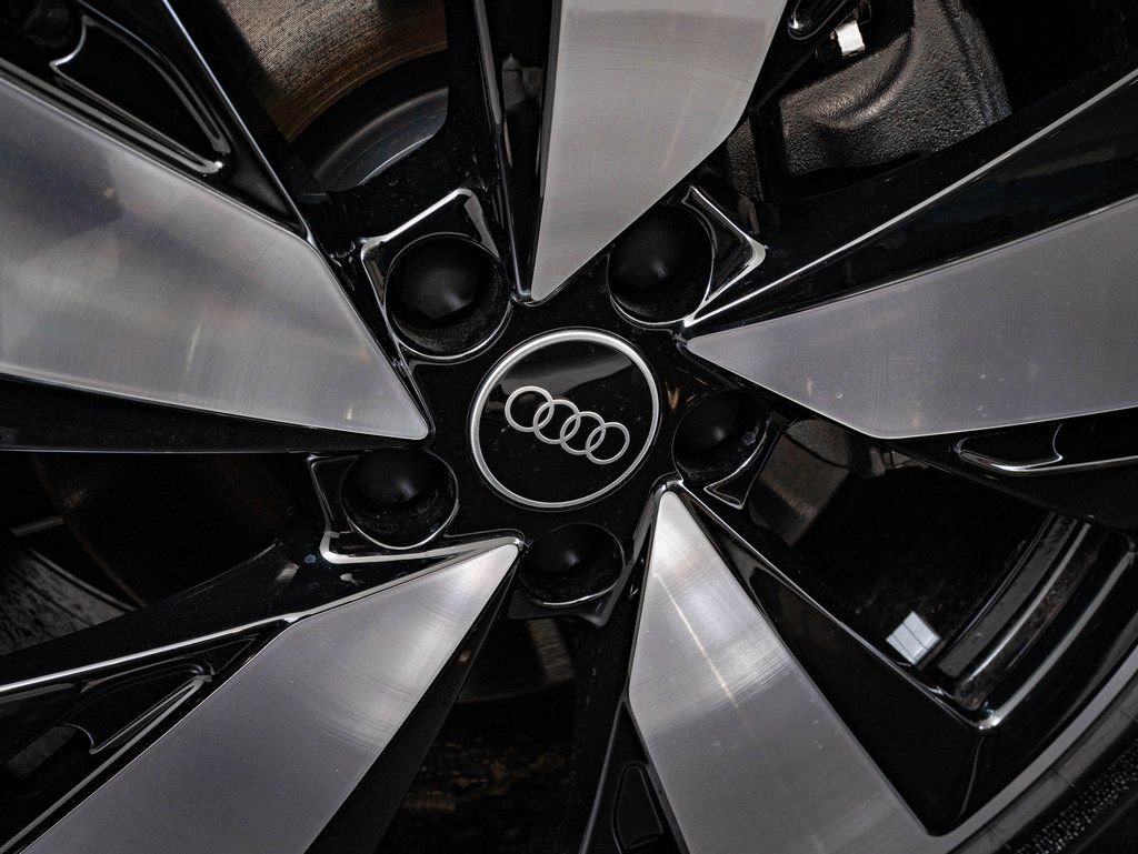 New 2025 Audi A5 2.0T Premium Plus AWD/4WD image 8