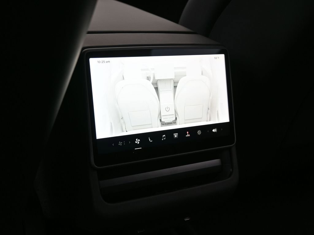 Used 2024 Tesla Model 3 Standard Range image 30
