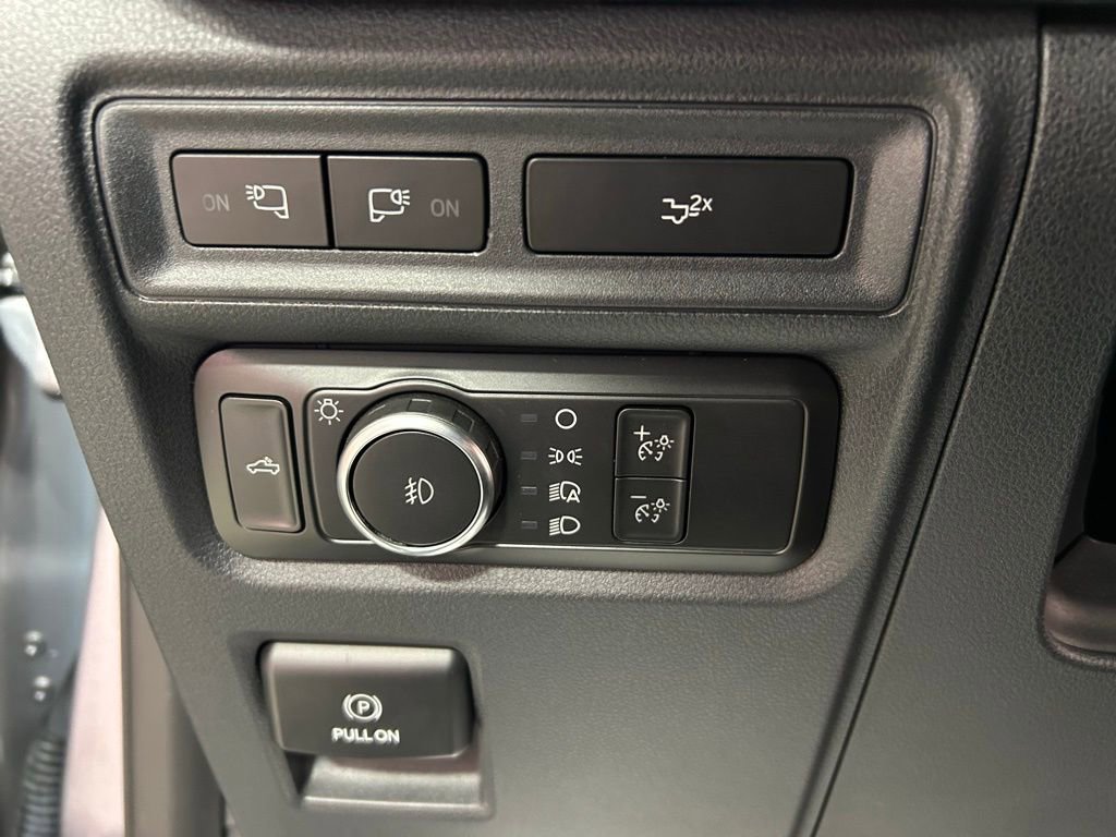 Used 2022 Ford F150 XLT w/ Equipment Group 302A High image 13