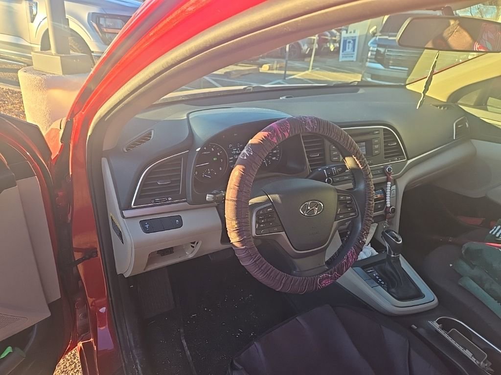 Used 2018 Hyundai Elantra SE w/ Cargo Package image 10