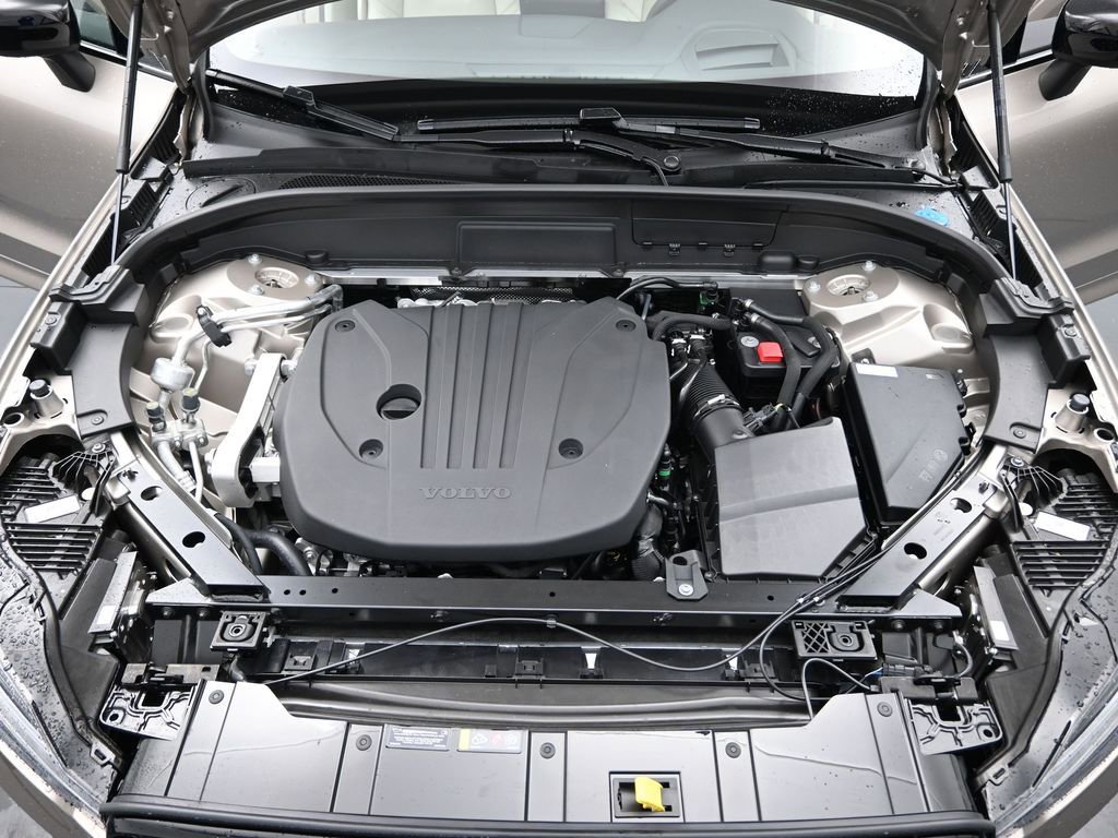 New 2026 Volvo XC60 B5 Ultra w/ Protection Package Premier image 29
