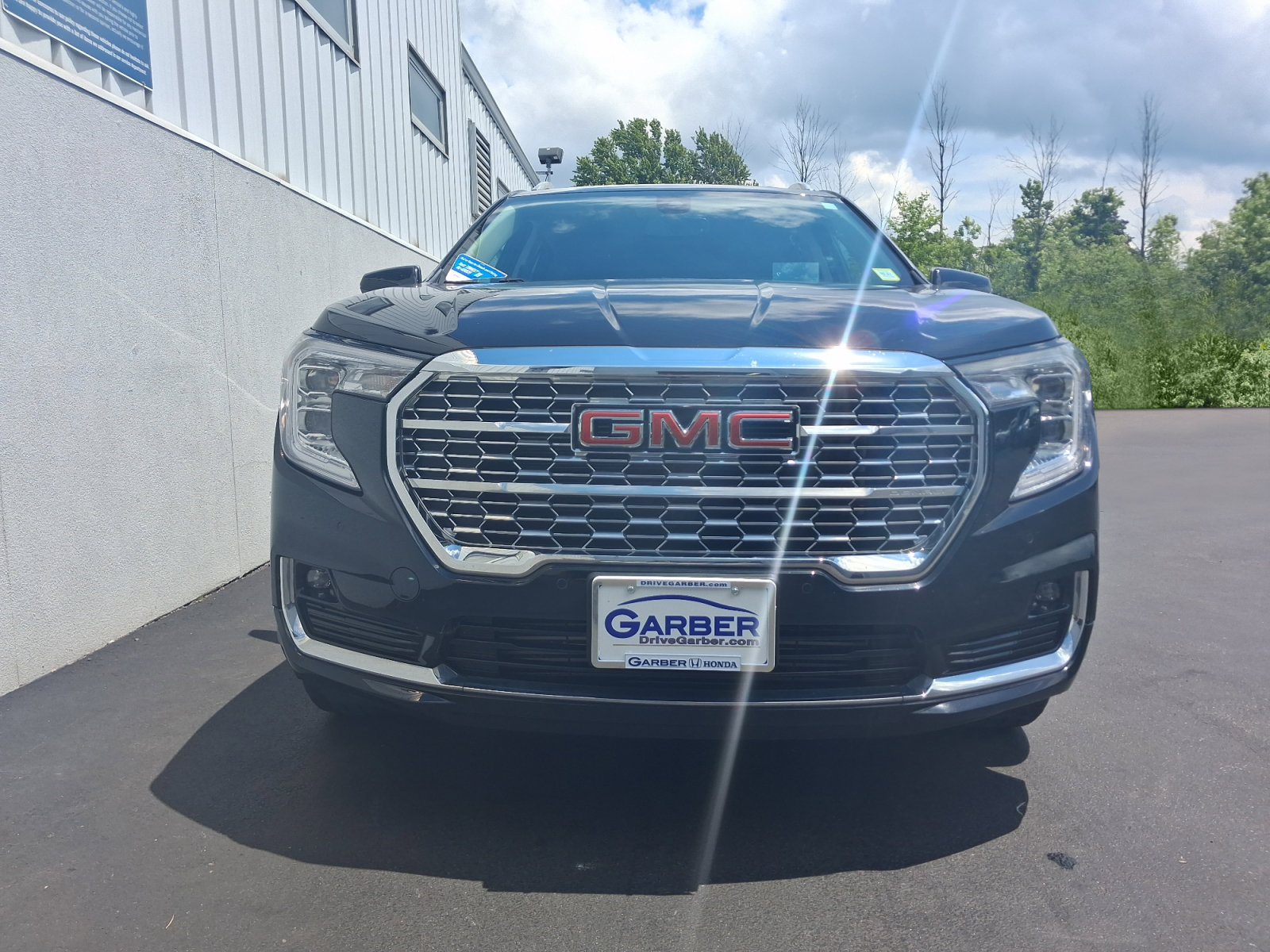 Used 2023 GMC Terrain Denali w/ LPO, Floor Liner Package AWD/4WD image 6