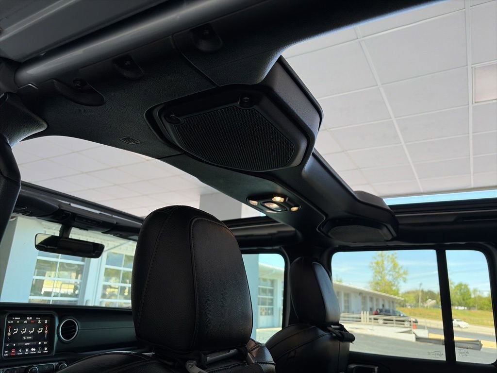 Used 2023 Jeep Wrangler Unlimited Sahara w/ Cold Weather Group image 9