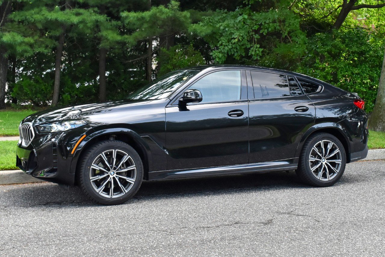 Used 2026 BMW X6 xDrive40i AWD/4WD image 2