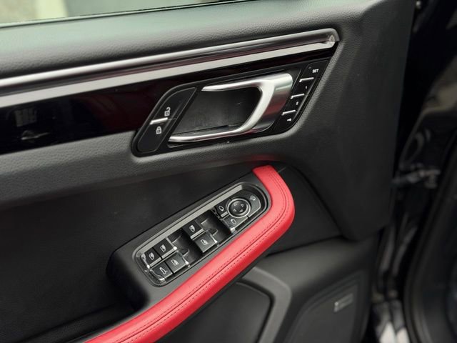 Used 2020 Porsche Macan S AWD/4WD image 21