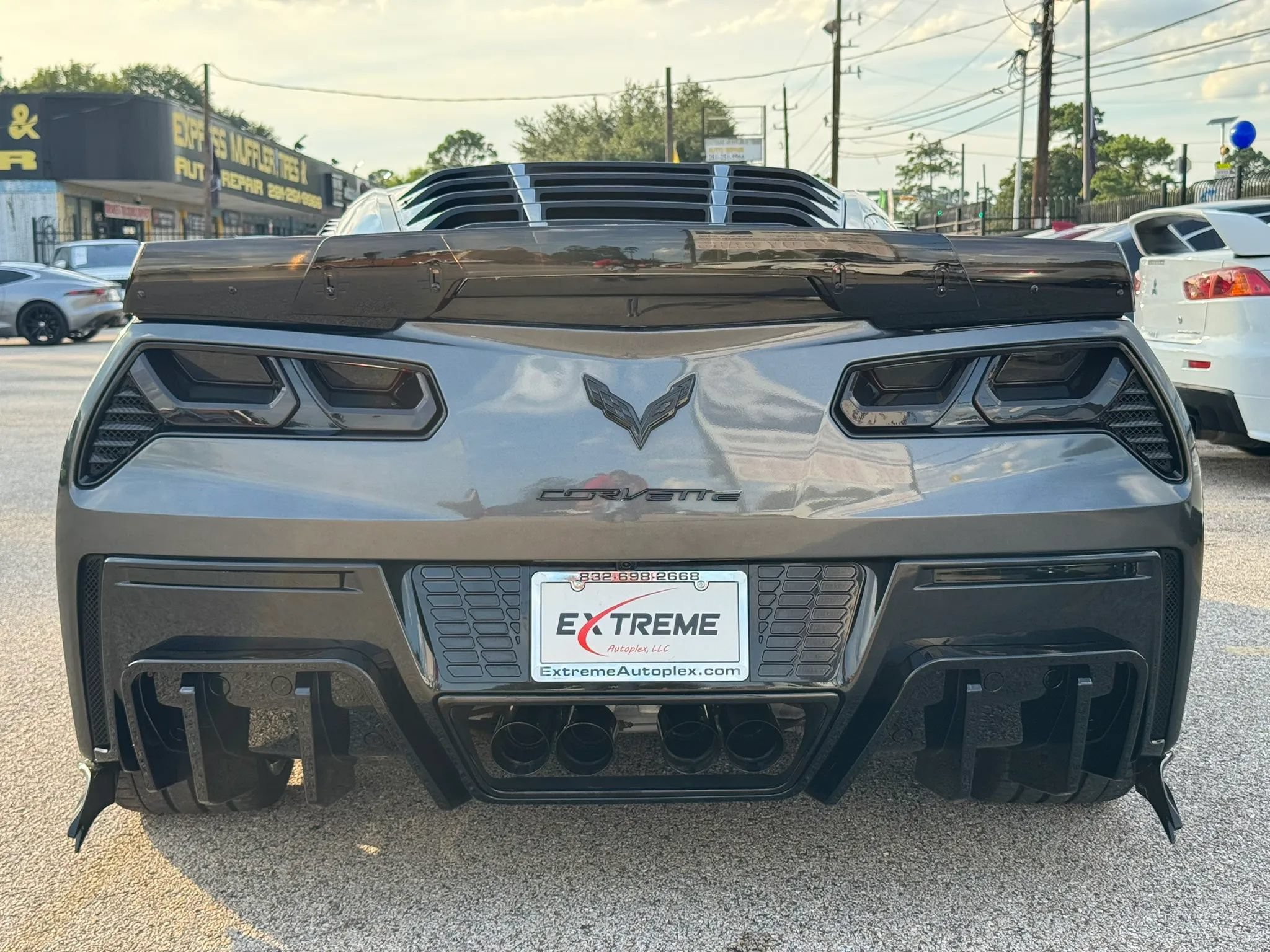 Used 2018 Chevrolet Corvette Stingray Coupe w/ 3LT Preferred Equipment Group RWD image 5