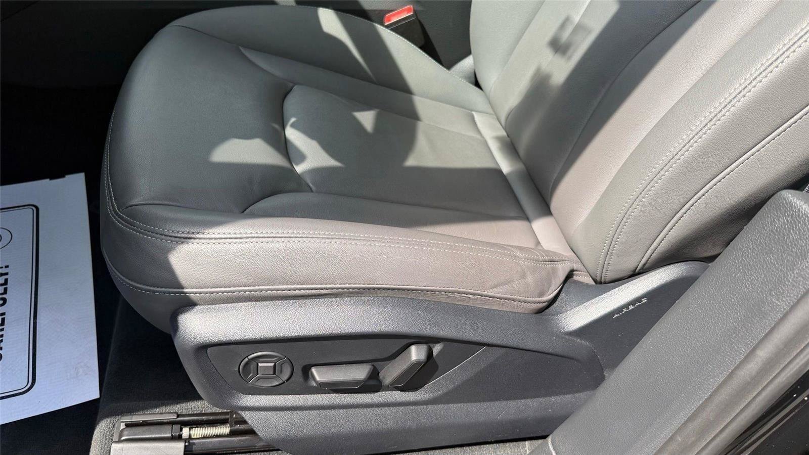Used 2025 Audi Q7 3.0T Premium Plus AWD/4WD image 41