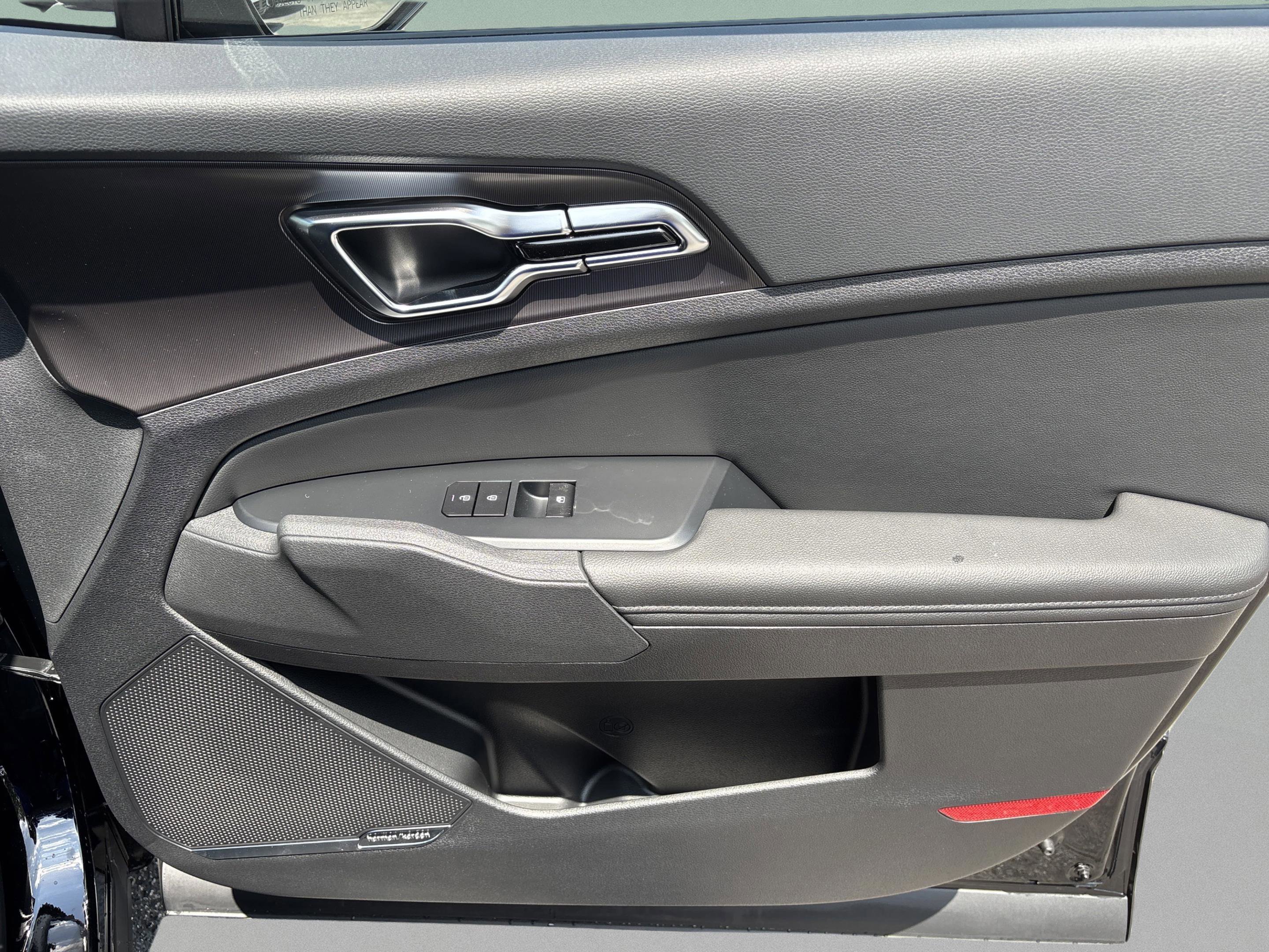 New 2026 Kia Sportage SX image 42