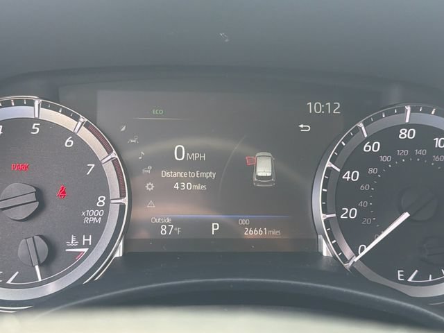 Used 2025 Toyota Highlander XLE FWD image 9