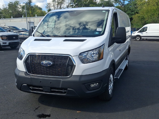 Certified 2025 Ford Transit 250 Low Roof w/ Exterior Upgrade Package RWD image 4