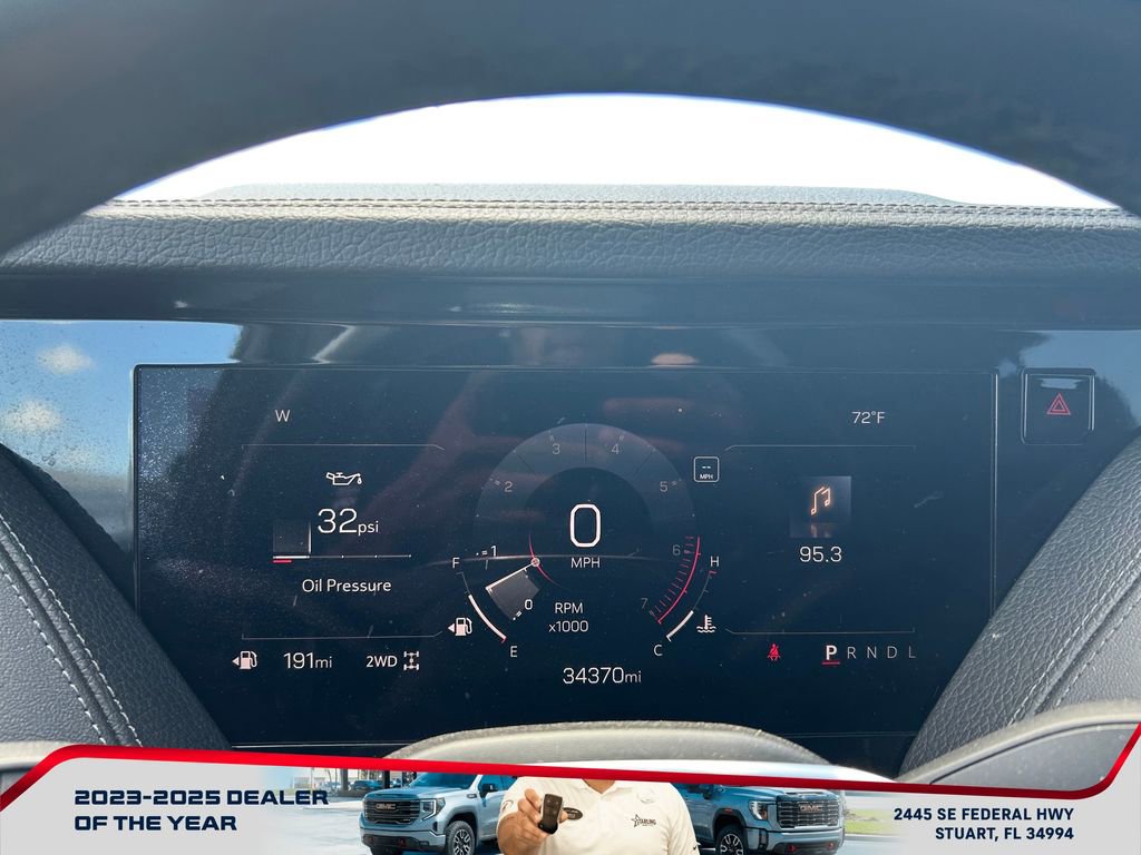Used 2025 GMC Yukon XL Denali AWD/4WD image 29