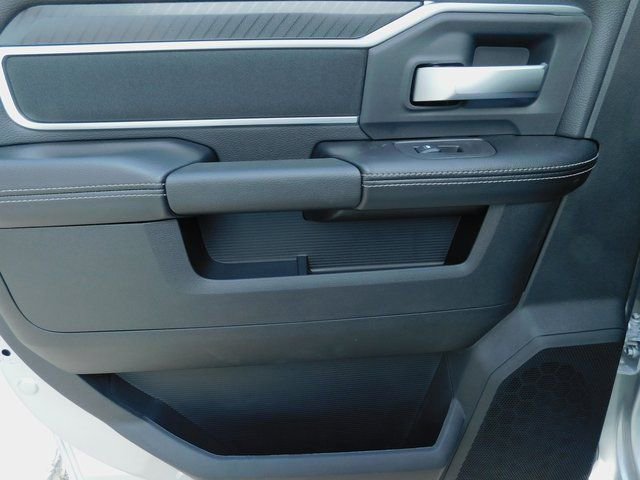 New 2026 RAM 2500 Big Horn AWD/4WD image 30