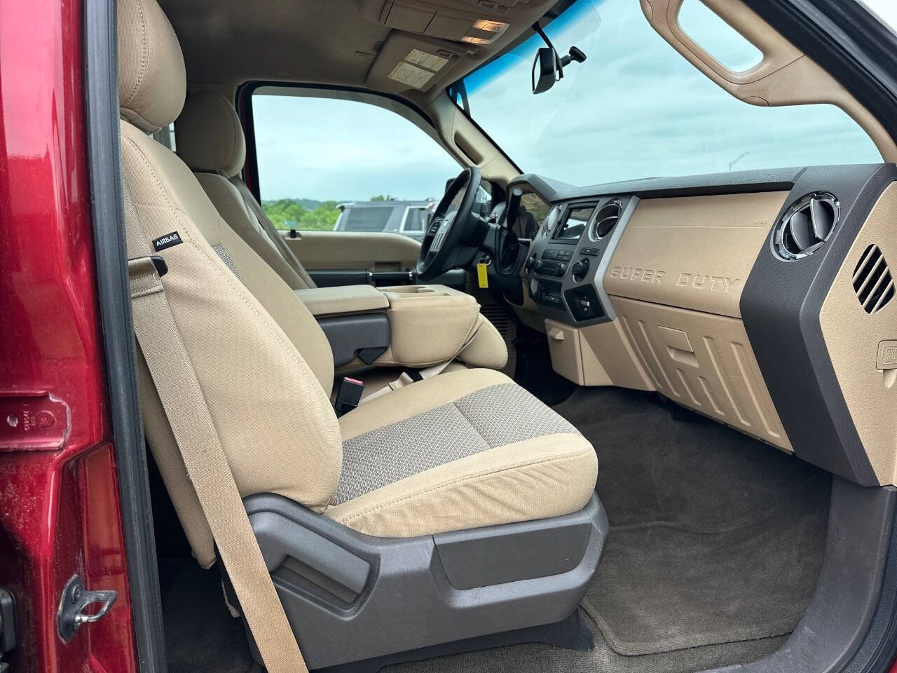 Used 2015 Ford F350 XLT w/ XLT Premium Package AWD/4WD image 17