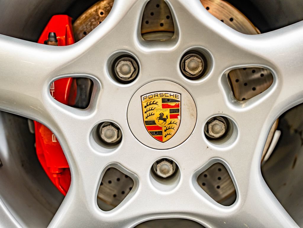 Used 2005 Porsche 911 Carrera S RWD image 13