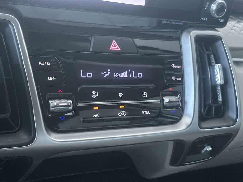 Certified 2023 Kia Sorento S FWD image 20