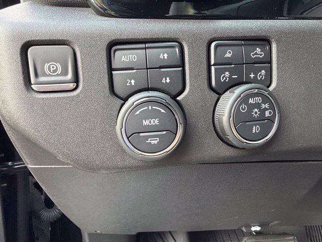 Used 2024 Chevrolet Silverado 2500 LTZ w/ LTZ Premium Package AWD/4WD image 12