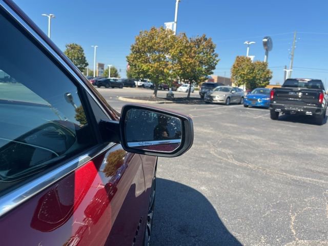 Used 2025 Chevrolet Malibu RS image 4