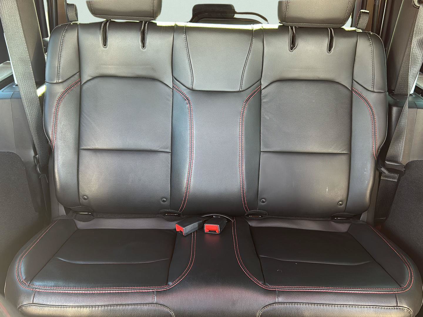 Used 2018 Jeep Wrangler Rubicon AWD/4WD image 22