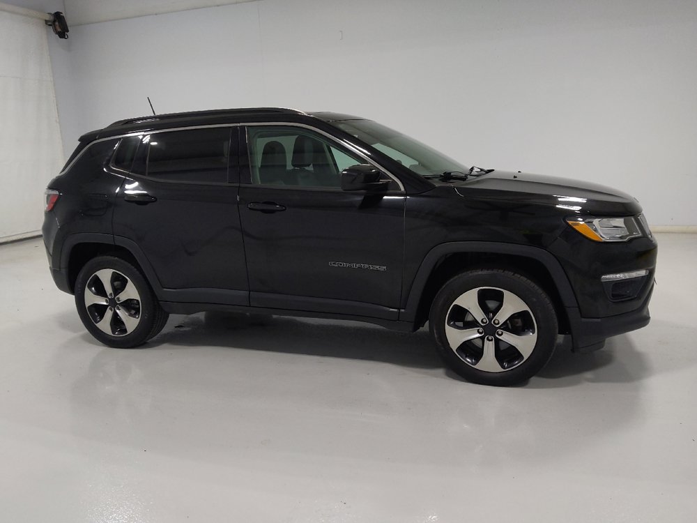 Used 2018 Jeep Compass Latitude w/ Popular Equipment Group AWD/4WD image 11