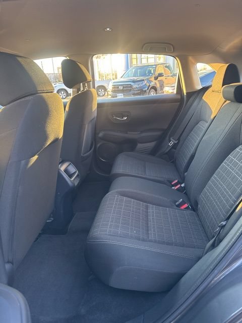 Used 2023 Honda HR-V LX image 9