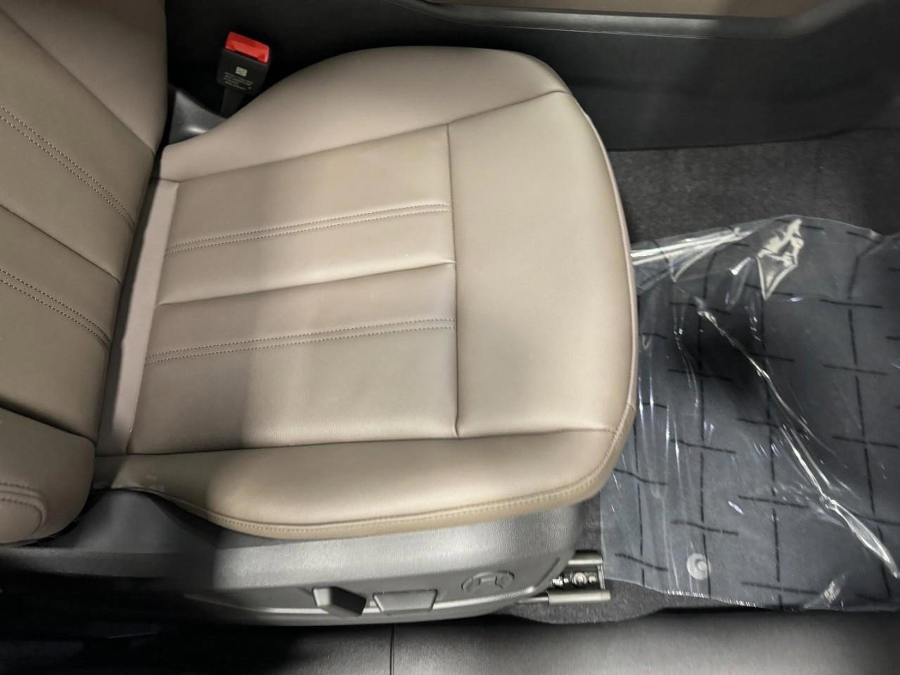 New 2025 Audi Q5 Premium image 17