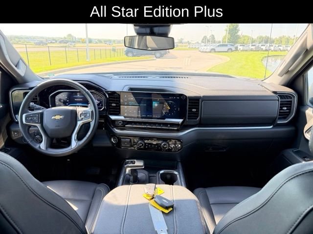 Used 2025 Chevrolet Silverado 1500 LT AWD/4WD image 9