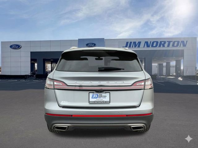 Used 2022 Lincoln Nautilus Reserve image 6