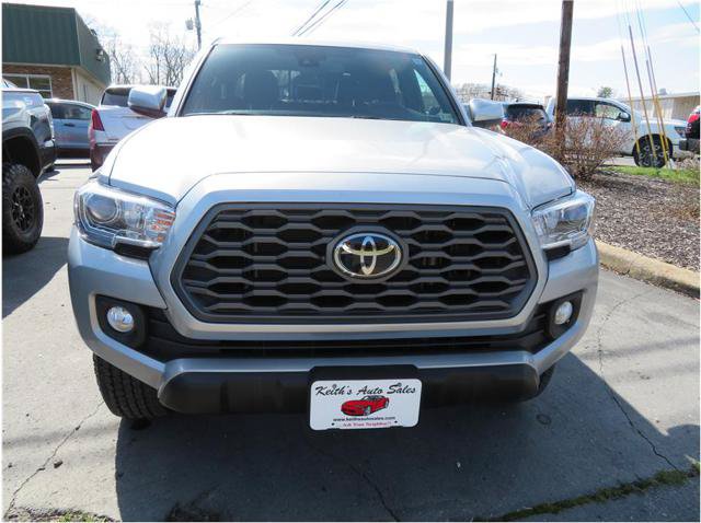 Used 2023 Toyota Tacoma TRD Off-Road w/ Technology Package AWD/4WD image 36