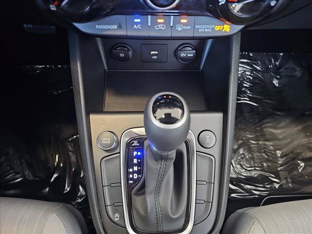 Used 2023 Hyundai Kona SEL AWD/4WD image 12