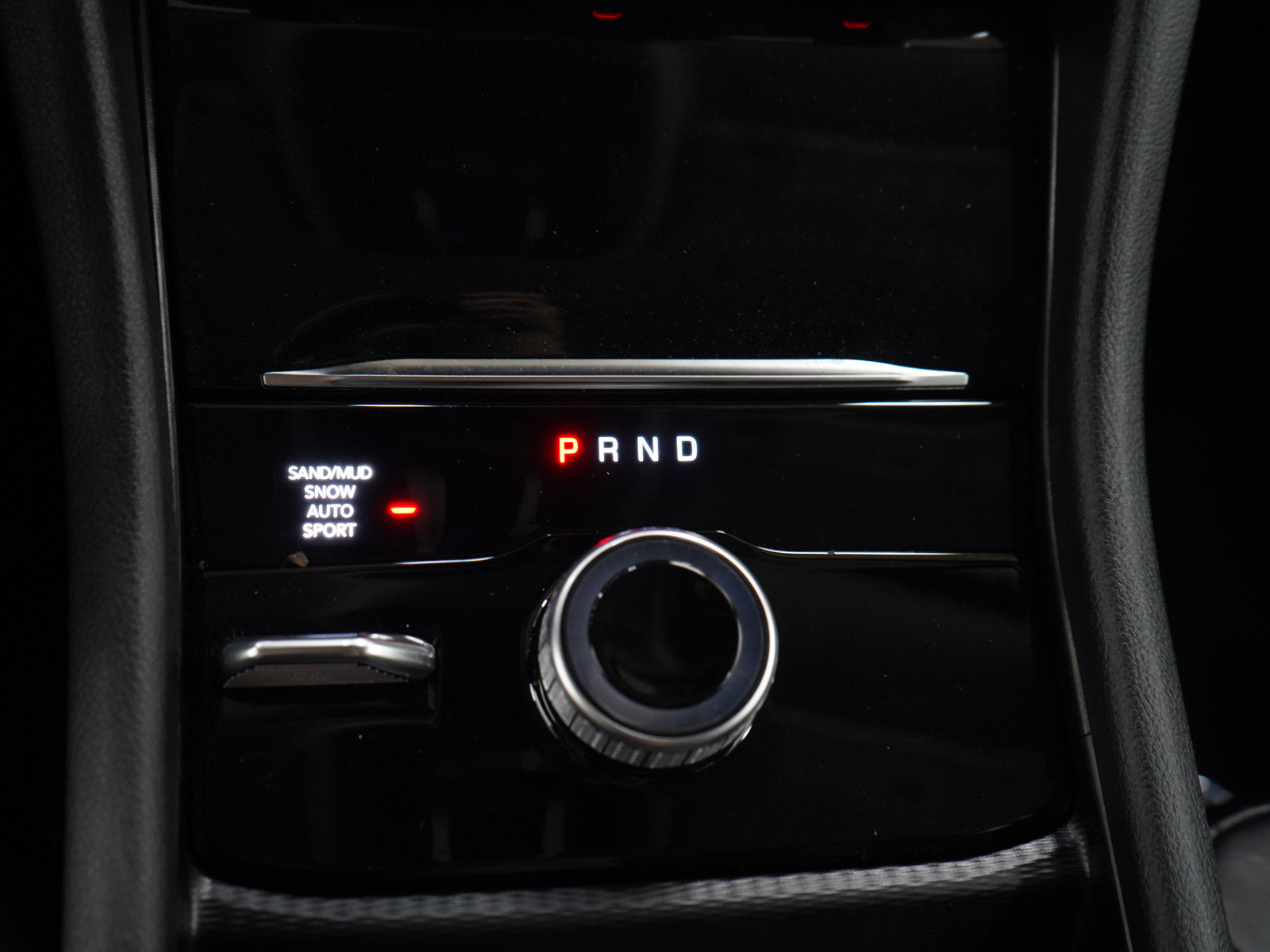 Used 2024 Jeep Grand Cherokee Limited w/ Black Appearance Package AWD/4WD image 23