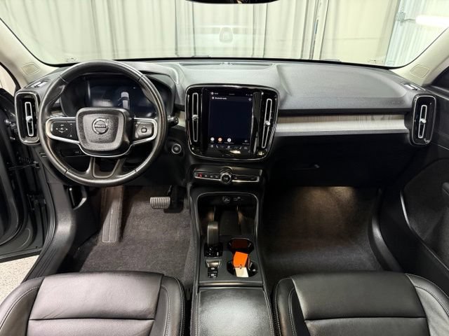 Used 2026 Volvo XC40 B5 Core AWD/4WD image 13
